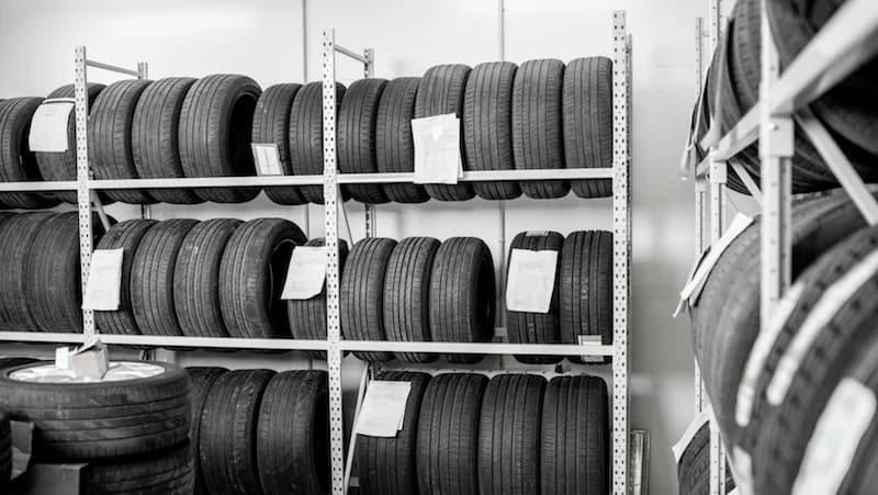 Tyre fitting service